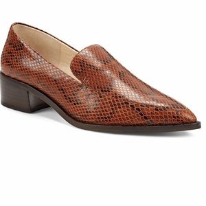 NIB Vince Camuto Satillie Loafer size 10M BROWN LEATHER new in box